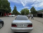 Mercedes E 240-2