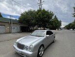 Mercedes E 240-4