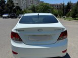 Hyundai Accent-2