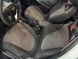 Hyundai Accent-17