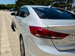 Hyundai Elantra-8