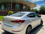 Hyundai Elantra-9