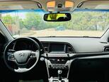 Hyundai Elantra-12