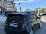 Chevrolet Sonic-12