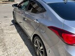 Hyundai Elantra-2