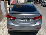 Hyundai Elantra-5