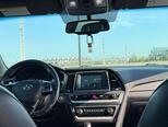Hyundai Sonata-13