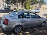 Hyundai Accent-7