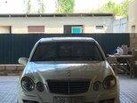 Mercedes E 240-5