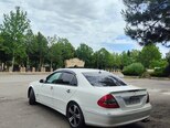 Mercedes E 240-4
