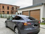Tesla Model Y-5