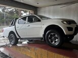 Mitsubishi L200-2