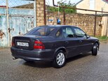 Opel Vectra-4