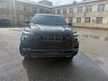 Toyota Sequoia-1