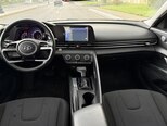 Hyundai Elantra-11