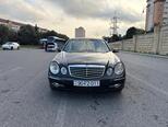 Mercedes E 220-1