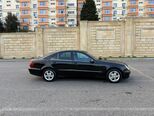 Mercedes E 220-11