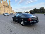 Mercedes E 220-10