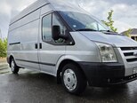 Ford Transit-9
