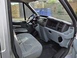 Ford Transit-11