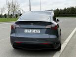 Tesla Model Y-8