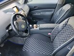 Toyota Prius-9