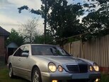 Mercedes E 220-4