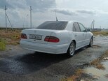 Mercedes E 220-2