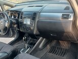 Nissan Tiida-12