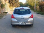 Nissan Tiida-17