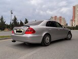 Mercedes E 240-4