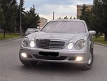 Mercedes E 240-1