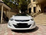 Hyundai Elantra-1