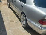 Mercedes E 280 4MATIC-5