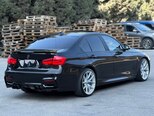 BMW 330-8