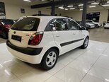 Kia Rio-5