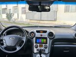 Kia Carens-8