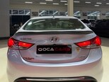 Hyundai Elantra-13