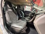 Hyundai Elantra-15