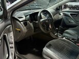 Hyundai Elantra-14