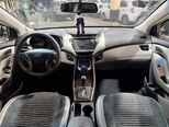 Hyundai Elantra-17