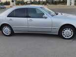 Mercedes E 220-5