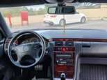 Mercedes E 220-3