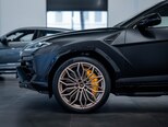 Lamborghini Urus SE-7