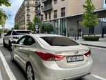 Hyundai Elantra-5