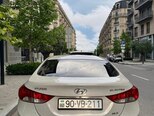 Hyundai Elantra-6