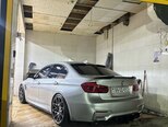 BMW 330-2