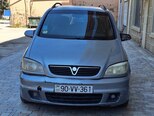 Opel Zafira-1