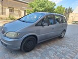 Opel Zafira-8