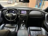 Infiniti QX70S-9